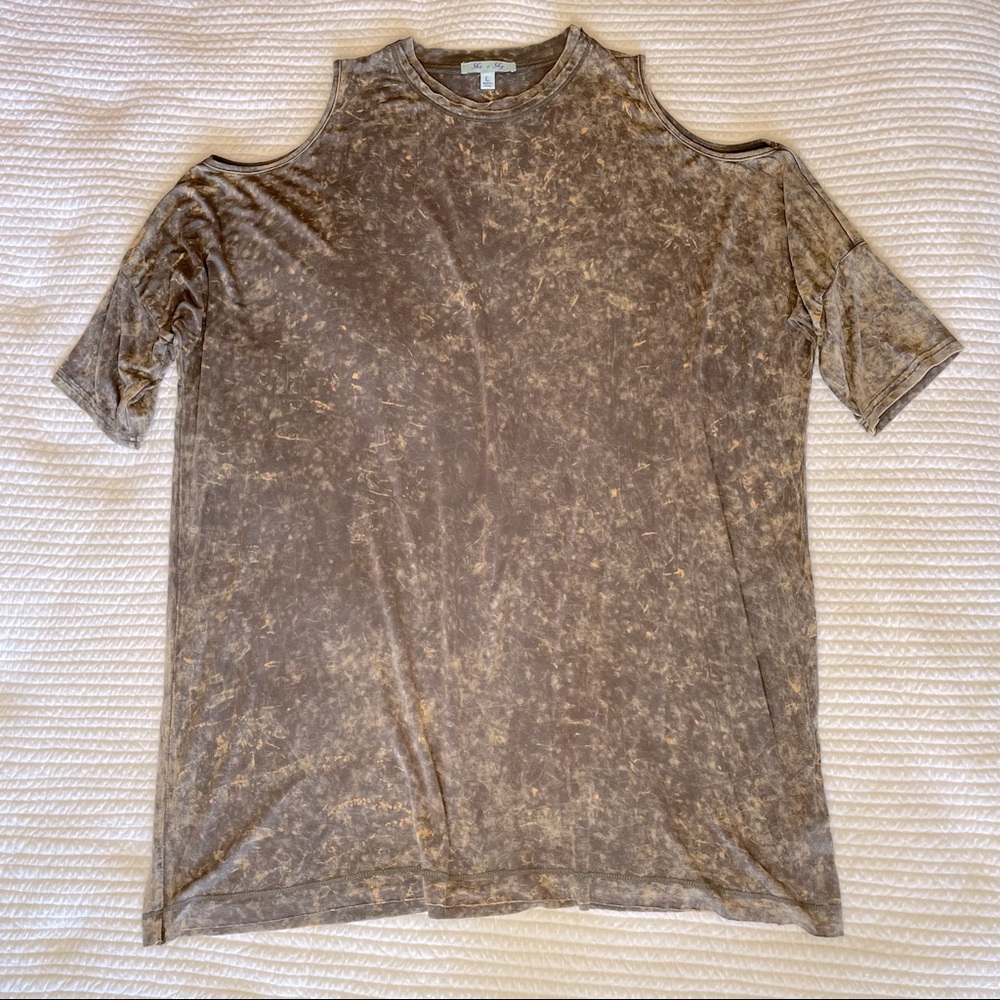 Cold shoulder burnout dolman tunic